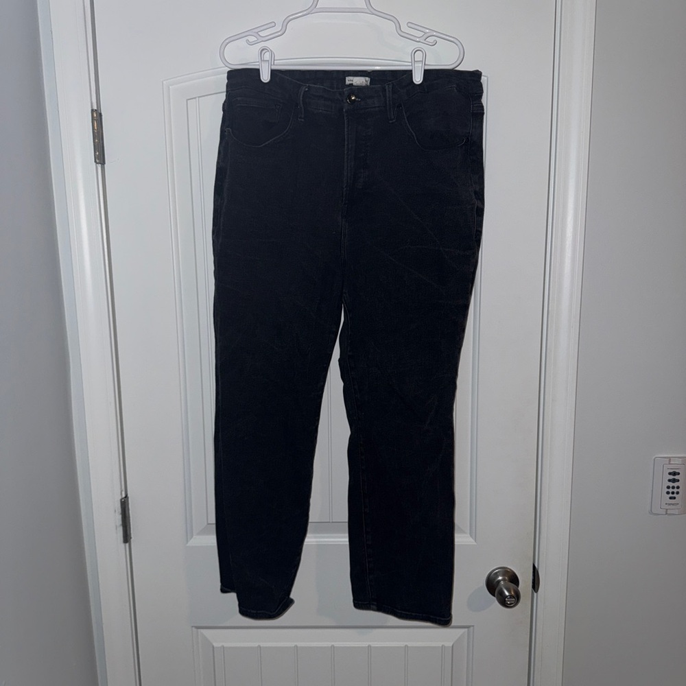 Good American Black Straight Leg Jeans